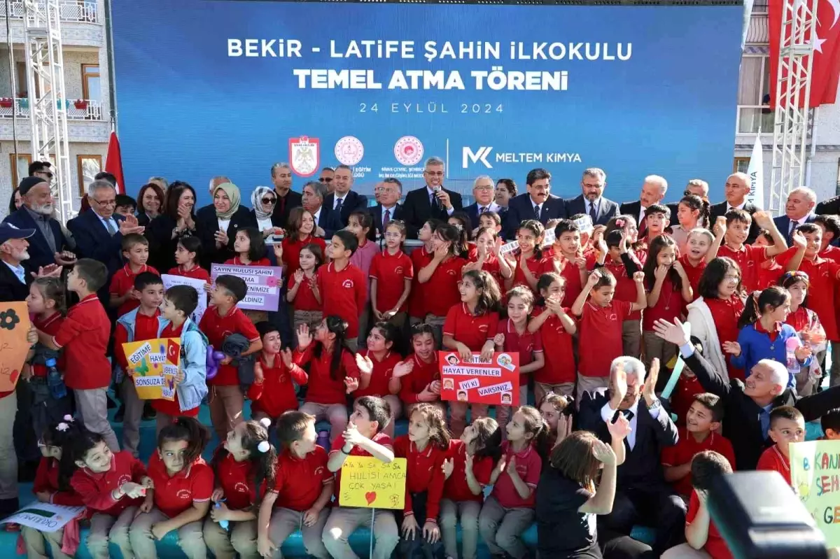 Sağlık Bakanı Kemal Memişoğlu, Sivas’ta Yeni Okulun Temelini Attı