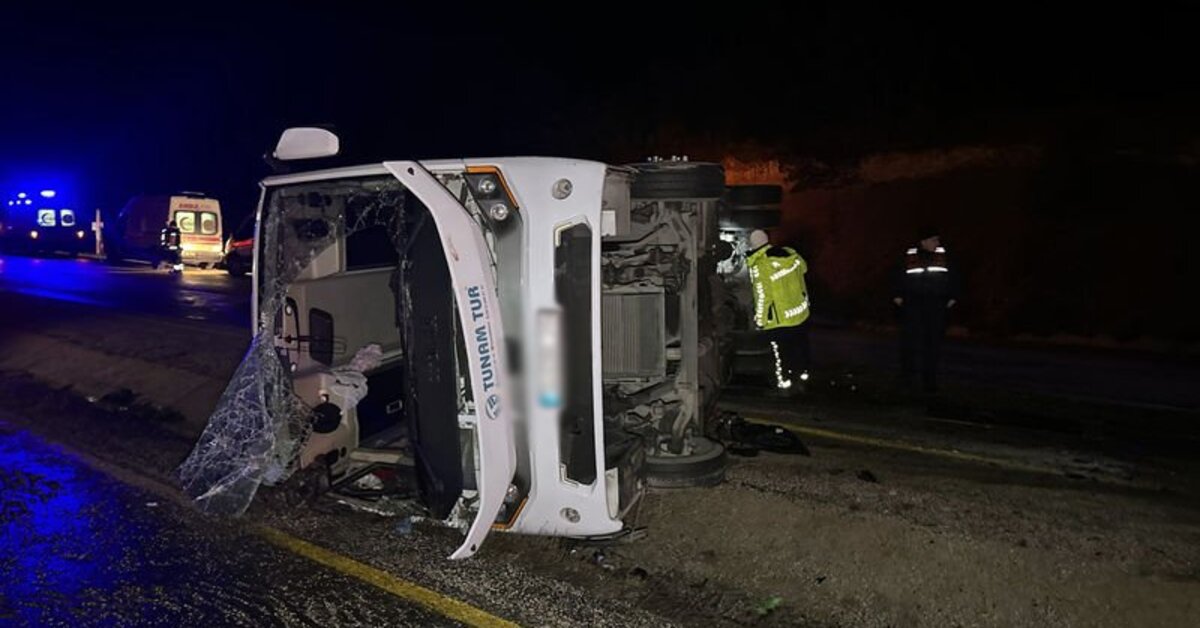 Kastamonu’da midibüs devrildi: 1 ölü, 23 yaralı