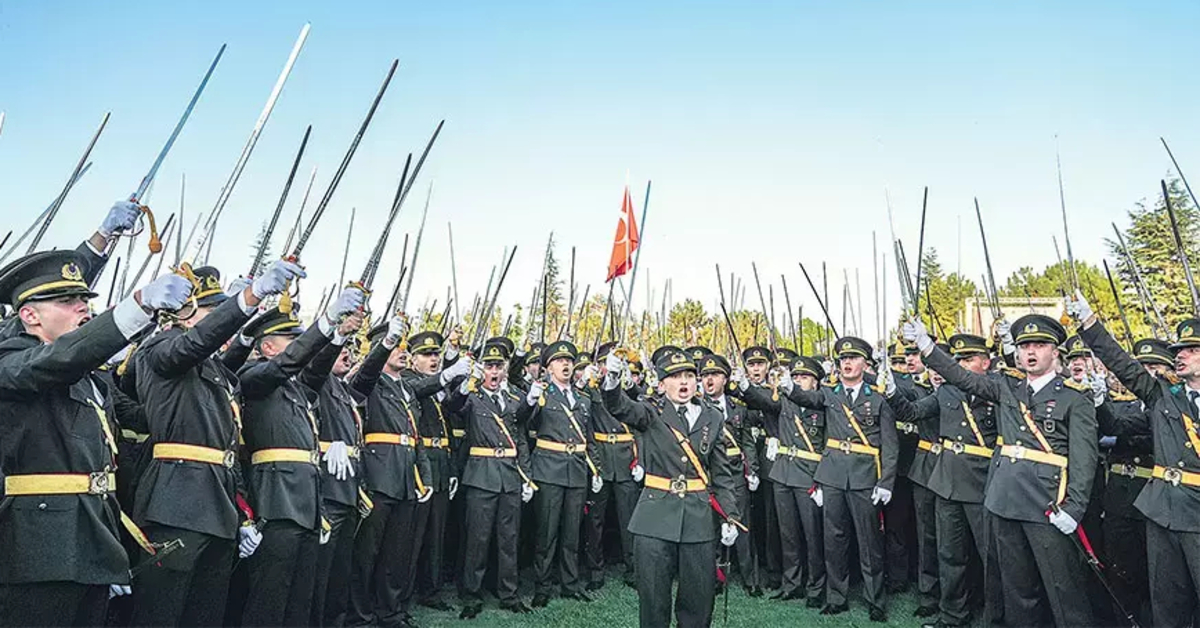 YDK teğmenler için toplandı